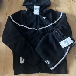 Nike Tech Reflective Set Size Medium 