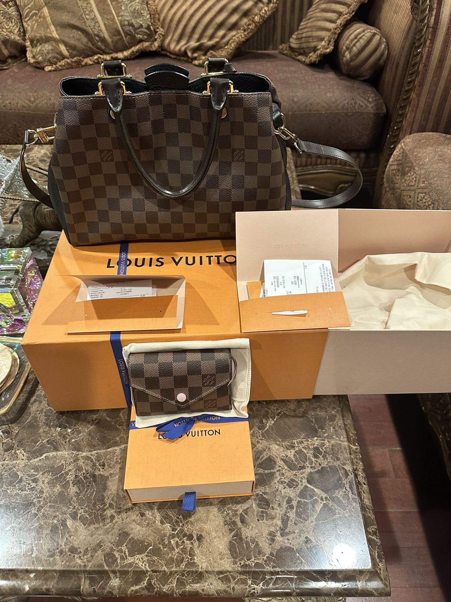 Louis Vuitton Purse And Wallet 