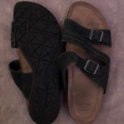 Earth Orgins Black sandals