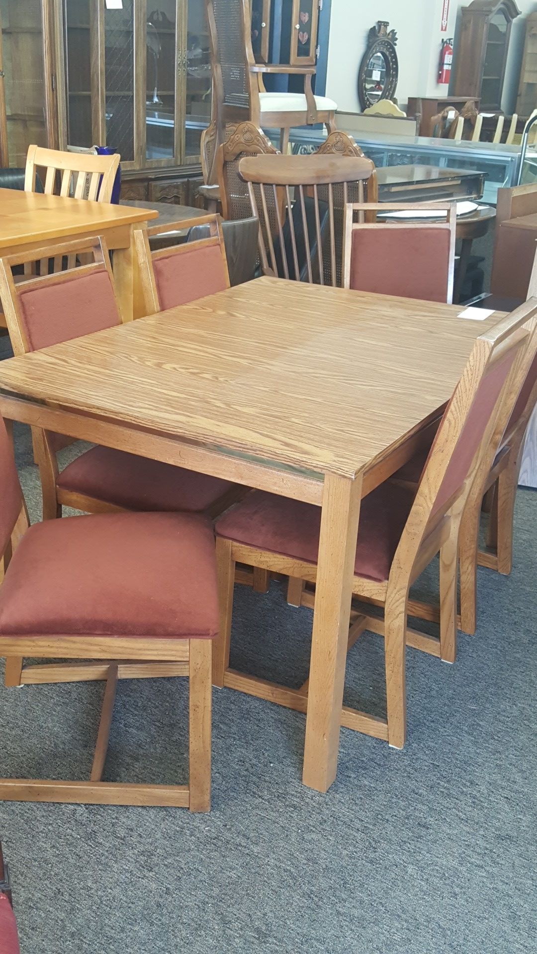 Liberty Furniture Company solid oak formica table with leaf and 6 chairs