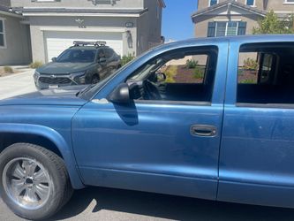 2003 Dodge Dakota Quad Cab (4-Door) 3.9L V6 2WD - Parts Truck / Project - $1,000 OBO