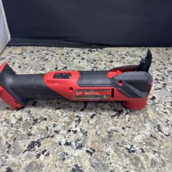 MILWAUKEE Oscillating Tool
