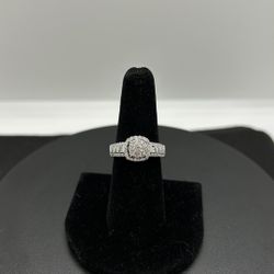 BRAND NEW 14KW 1CTW Engagement Ring