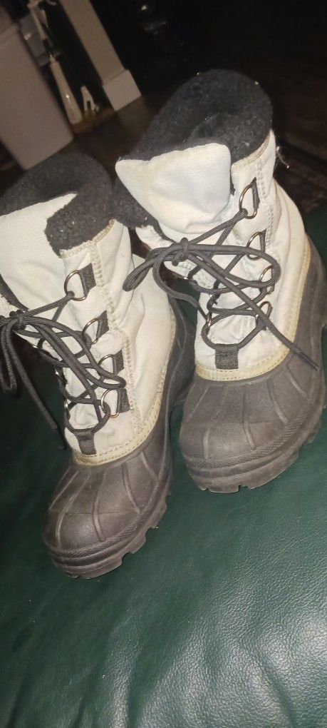 Sorel Cumberland Wonens Size 7 Snow Boots