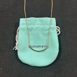 Tiffany & Co. 18kyg Yellow Gold T Shile Shall Necklace