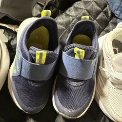 Toddler Shoes - Size 7c