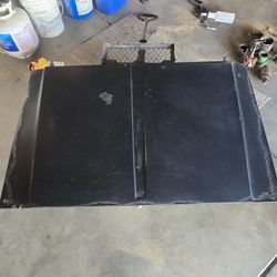 97 To 01 Jeep Cherokee Hood & Hinges 