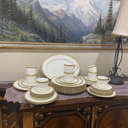  Noritake 9627 Canterbury Vintage China 41 Pc. Dinnerware Set , Service for 8