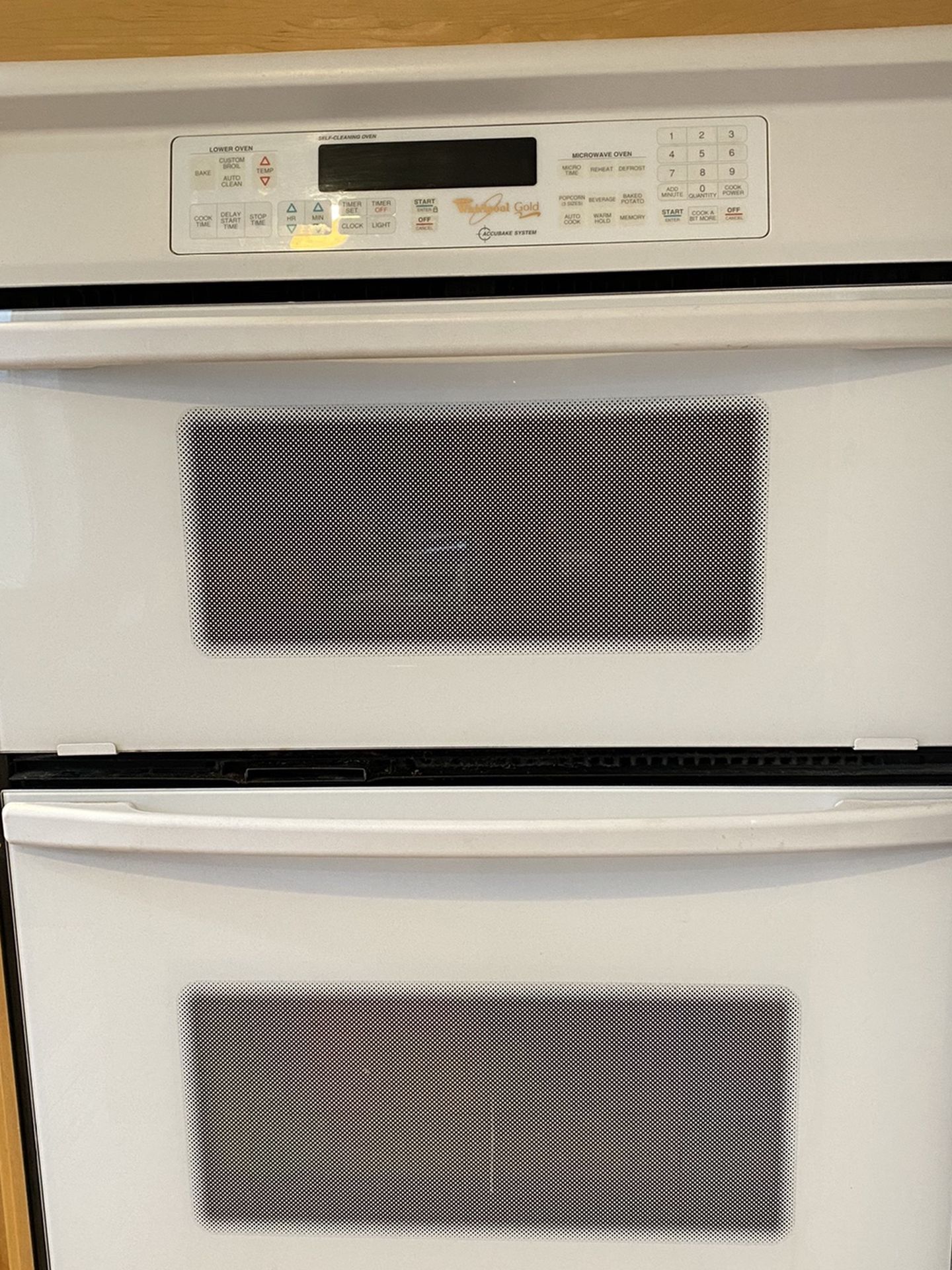Whirlpool Gold Accubake System ( Oven/Microwave Combo)
