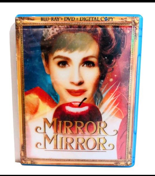 Mirror Mirror: Blu-Ray + DVD + Digital Copy 2-Disc Set 2012 Julia Robert's New