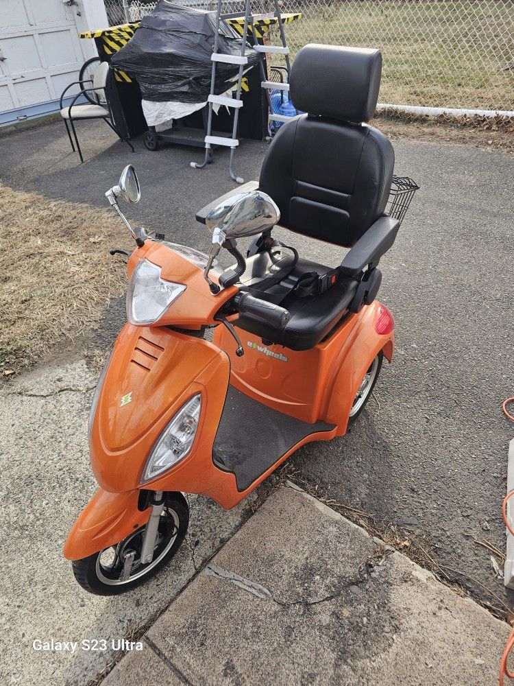 Ew-36 Scooter