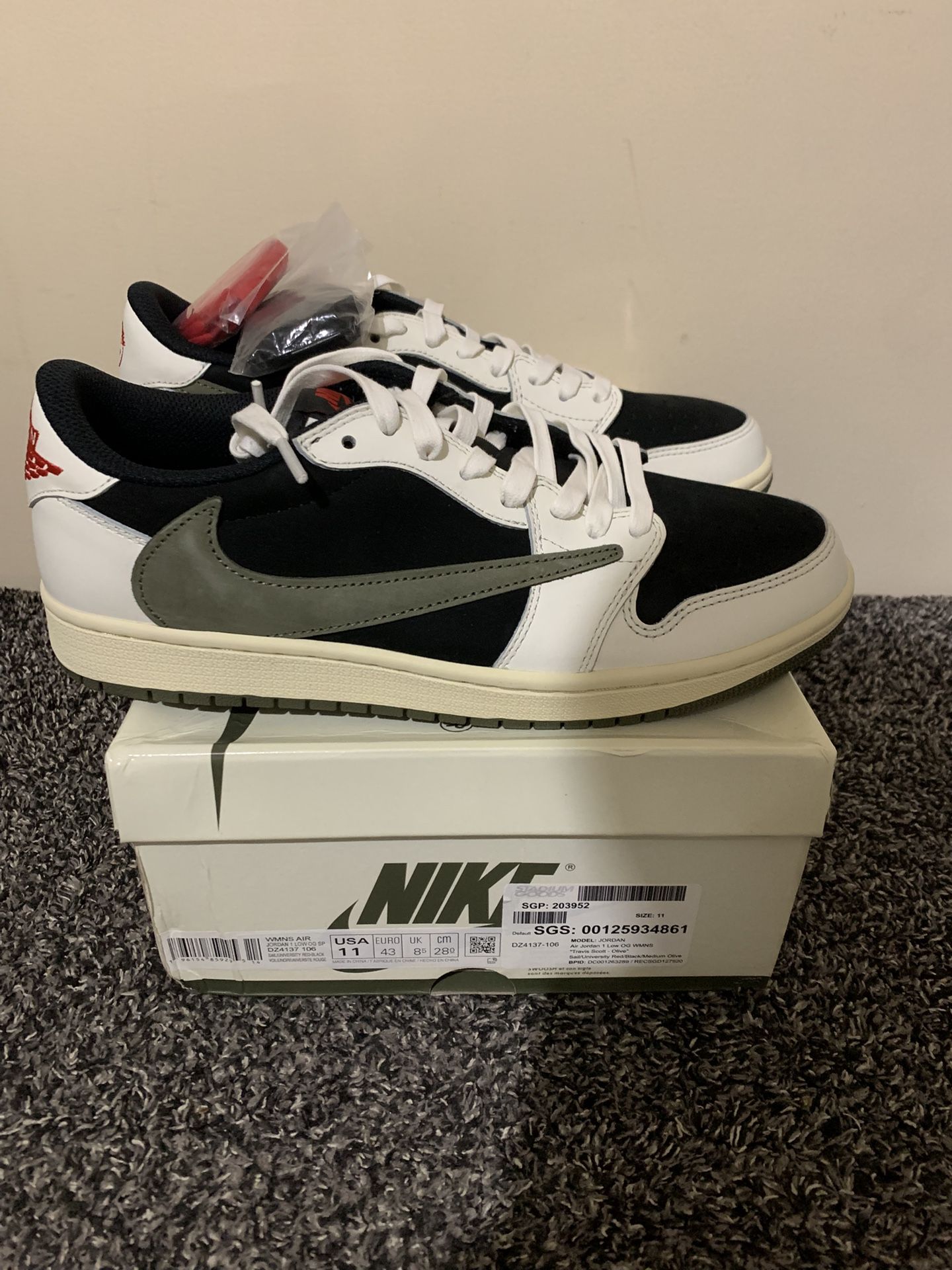 Travis 1s Olive Size W11 M9.5
