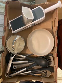 Mixed Kitchen Utensils and Cookware Lot