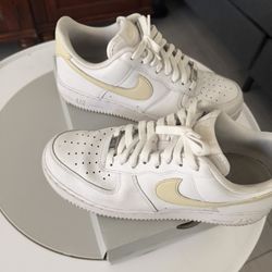 Nike AF1 Khaki