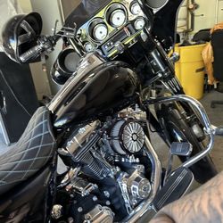 2013 Street Glide Super Clean