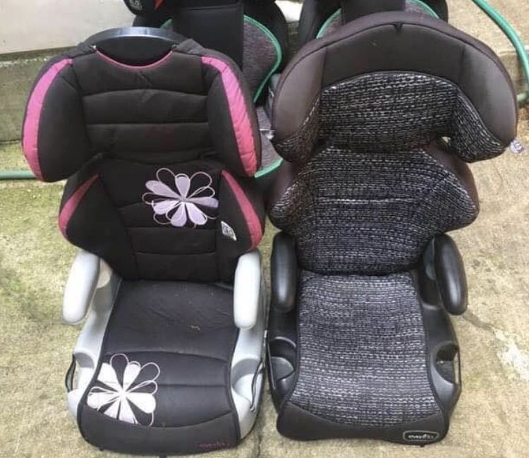 2 Booster Seats