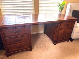 Handmade English Oak Executive Desk – Imported from England – Henry Venables Stafford