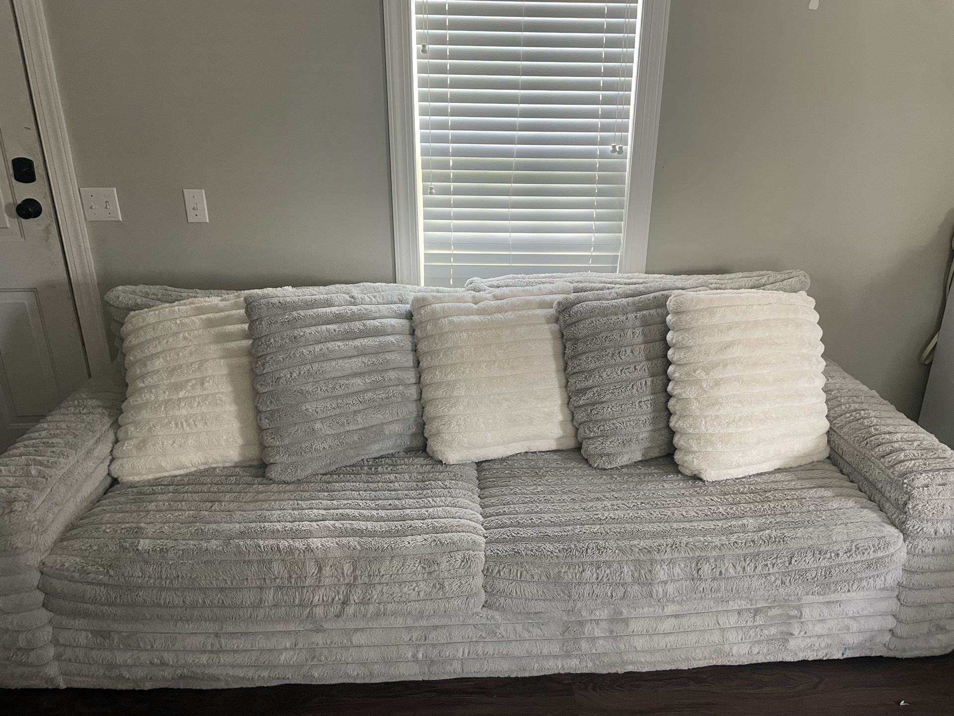 Couches Set