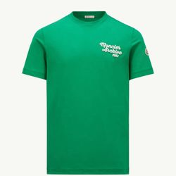 Moncler Large Tshirt/ Louis v