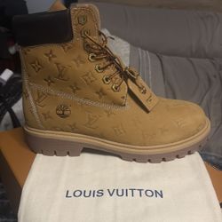 Lv Timberland’s Size 12