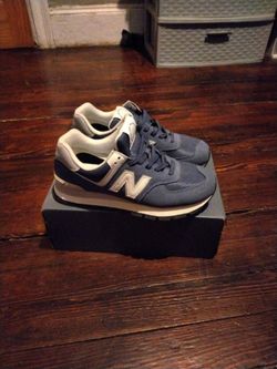 New Balance size 8.5