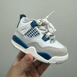 Jordan 4 Retro Military Blue