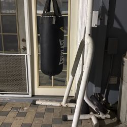 Boxing Stand 