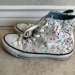 Converse Chuck Taylor’s
