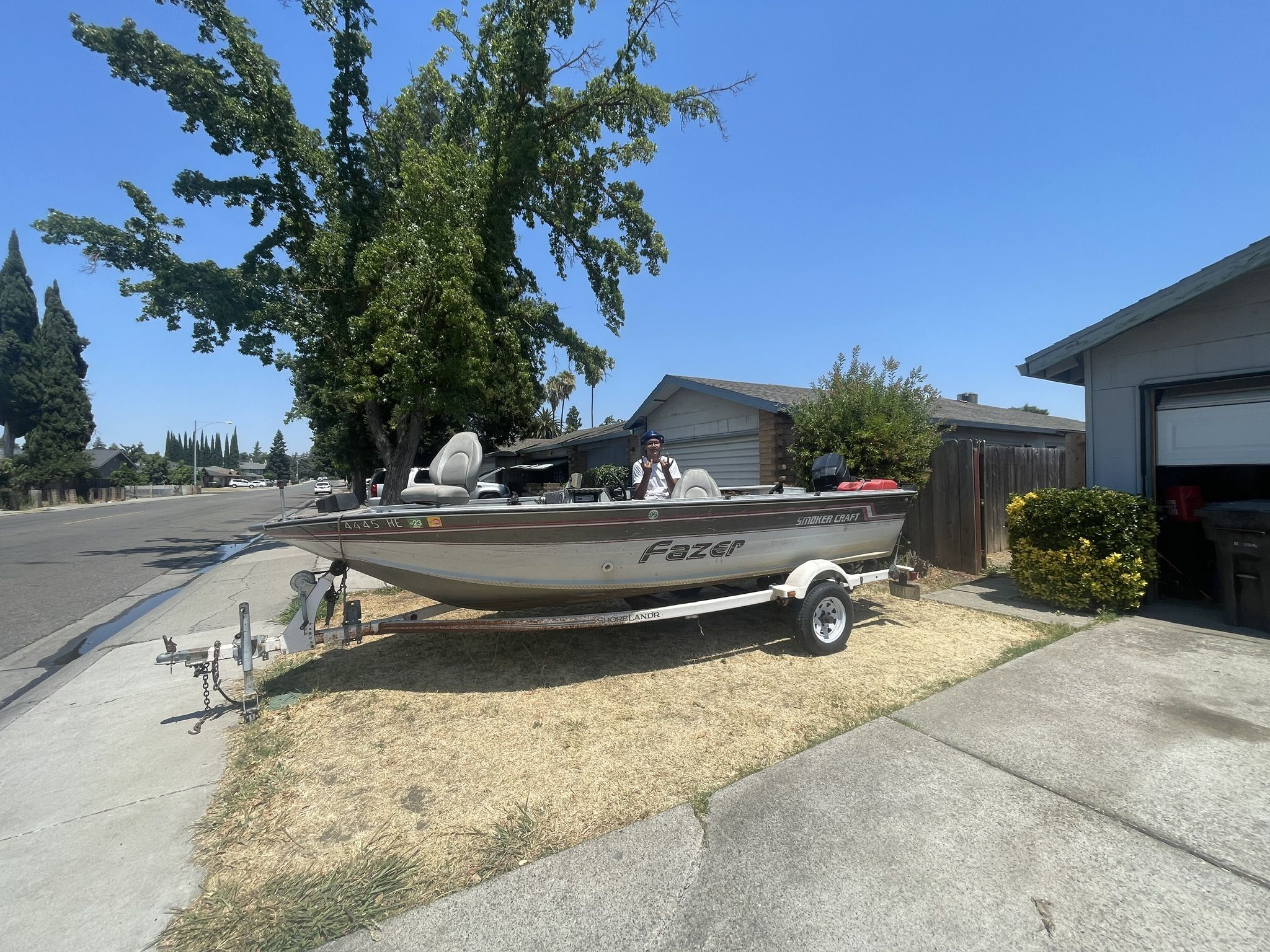 17’ Smoker Craft