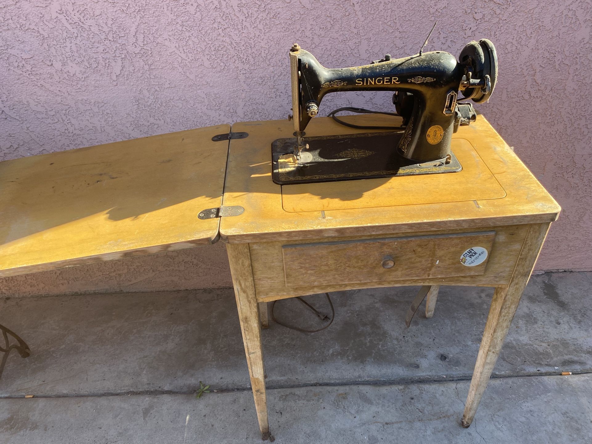 Singer Sewing Machine