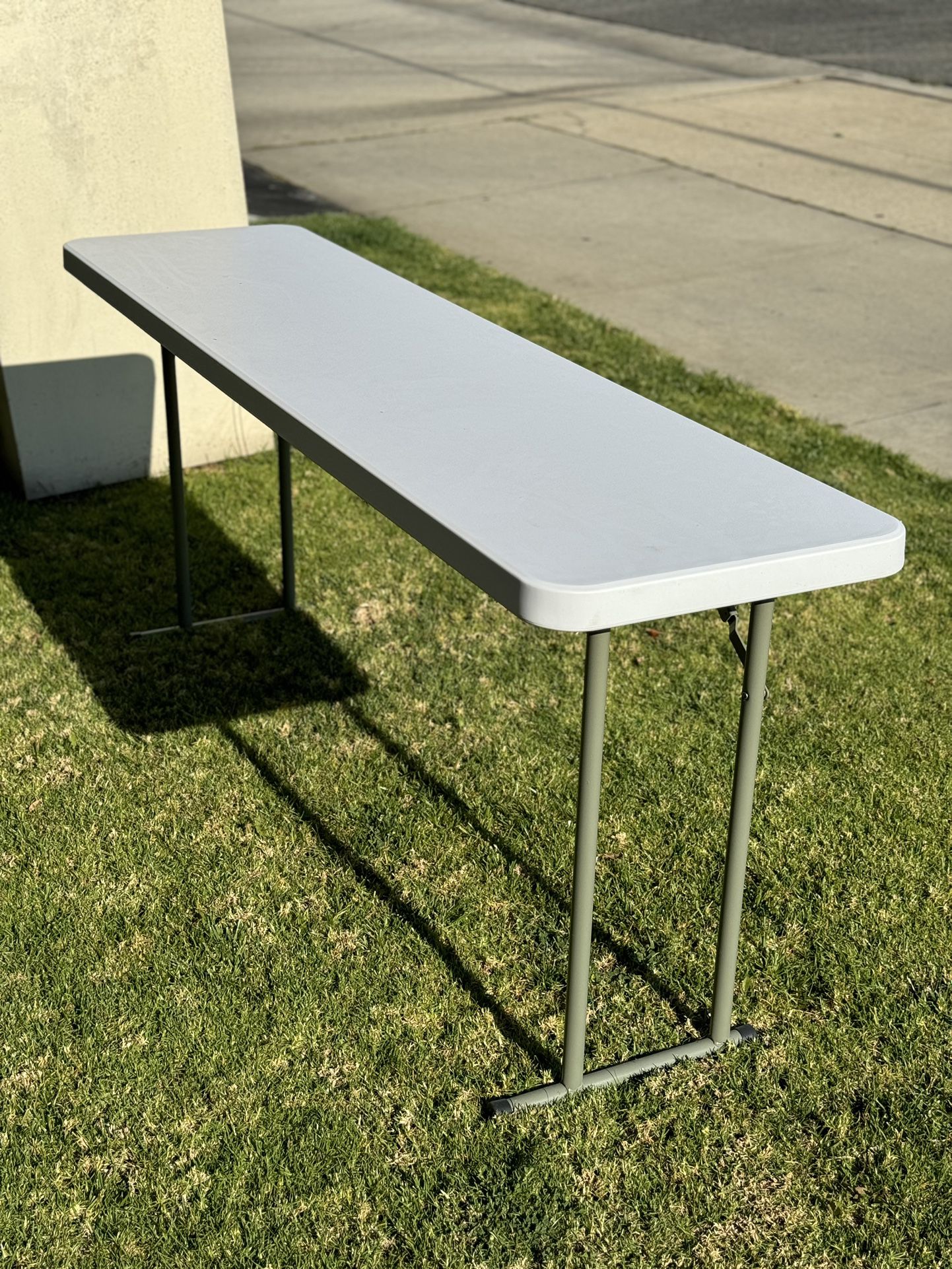 6-Foot - 72" long White Plastic Folding Seminar Training Table Portable 18" Wide narrow, 29" High, events indoor outdoor lightweight 
