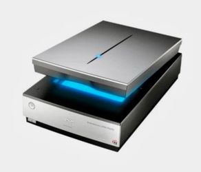 Epson Perfection V700 Photo Scanner – Excellent Condition + SilverFast 9 + IT8 Target