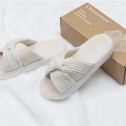 BNWT Thick Sole Corduroy Bow Memory Foam Slippers in size 38-39