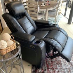 Party Time Power Recliner
