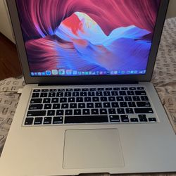 Apple Macbook Air