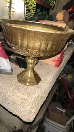 Gold Golden Goblet Dish Bowl