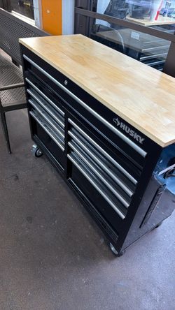 Husky toolbox/barber station