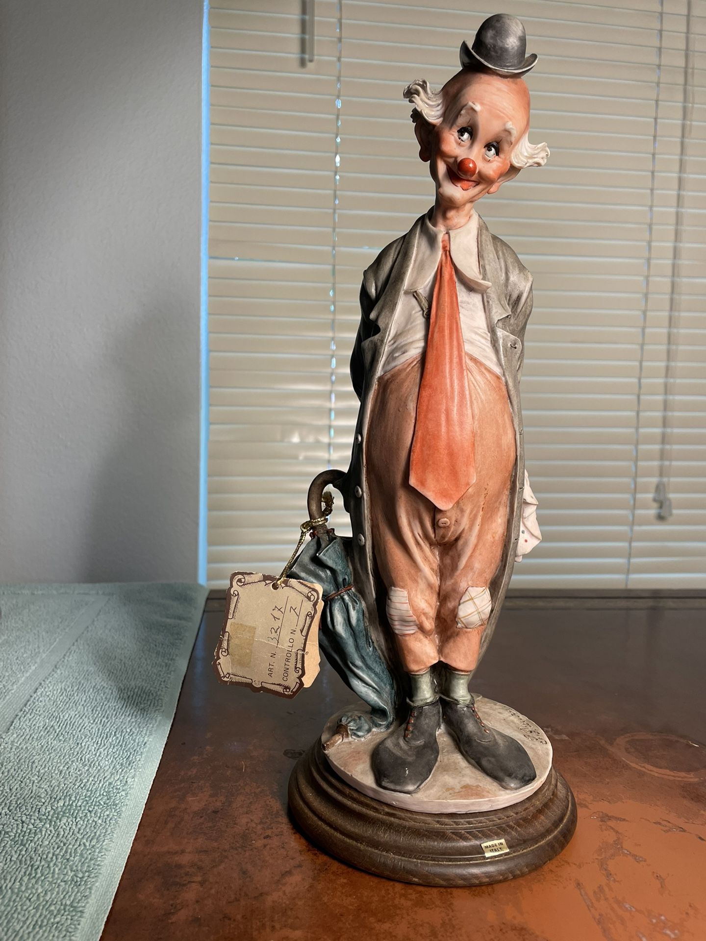 Vintage Giuseppe Armani The Tender Clown Figurine Art Work