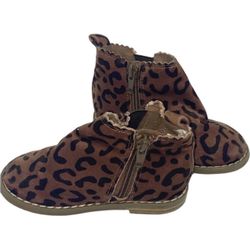 Toddler girls Baby Gap leopard ankle boots size 7