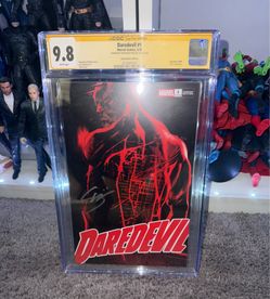 Daredevil c2e2 exclusive cgc 9.8 comic slab signed