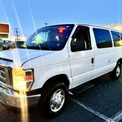 2011 Ford E-350