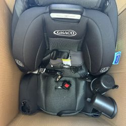 Brand New Graco 4Ever® Extend2Fit® DLX 4-in-1 Car Seat