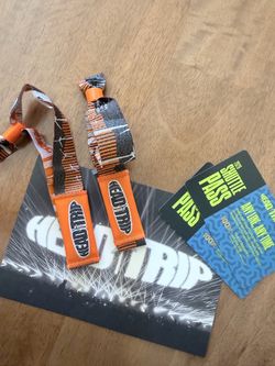 400 x(2) 2day GA Wristbands