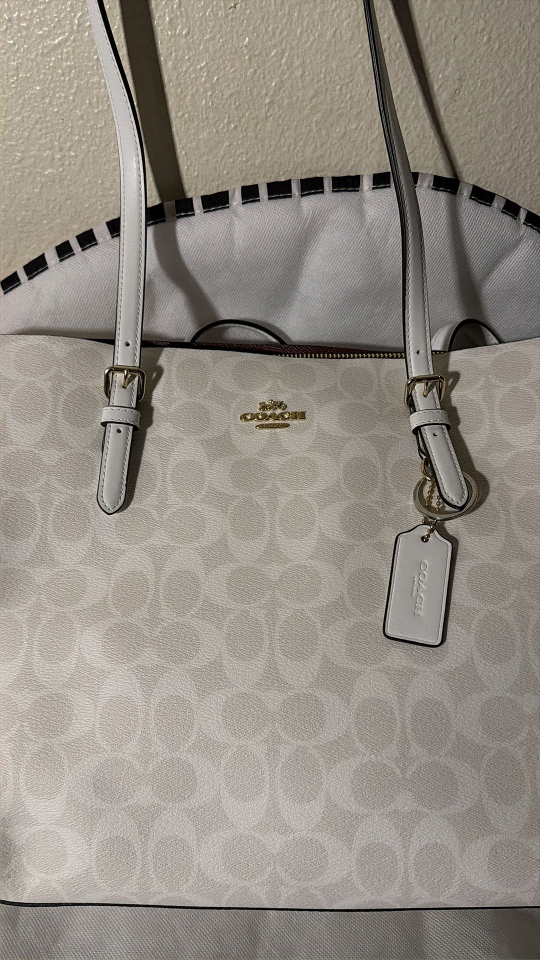 Coach Tote 