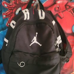K8ds Backpack In New Condition 