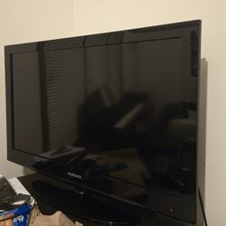 Samsung 32" LCD 403 Series 