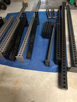 Rogue/Rep fitness uprights and crossmembers