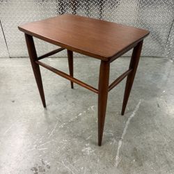 Professionally refinished Danish style mid century modern side table located near the Miami Design District that measures 20.5” l x 14.5” w x 21” h.
