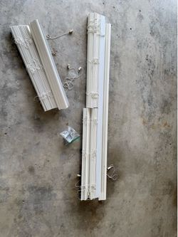 2 2.5” faux wood blinds for free.