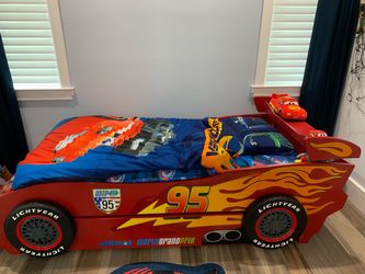 Twin Lightening McQueen bed with twin trundle